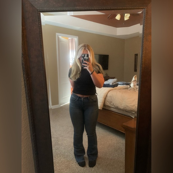 Size 4R Bootcut Midrise blue jeans. Express brand. - Picture 12 of 14